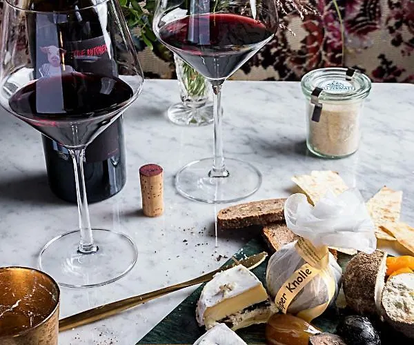 Mirabeau Alpine ホテル 4*